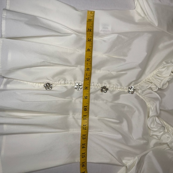 Chetta B Elegant Cream Ruffle Blouse - Picture 10 of 11